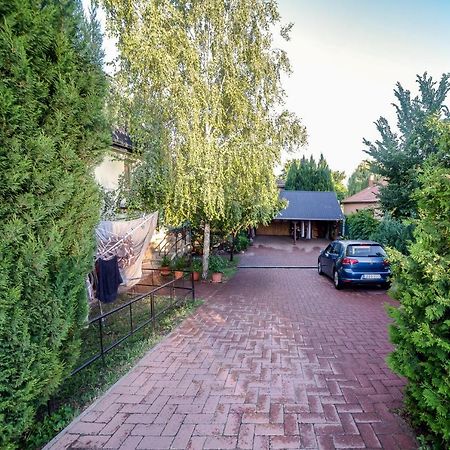 Tamás Apartman Balatonföldvár szívében- egész évben nyitva! Balatonfoldvar Exterior foto