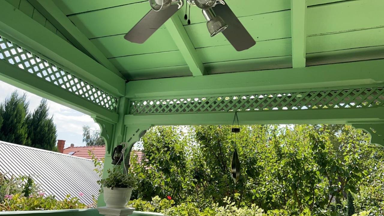 Tamás Apartman Balatonföldvár szívében- egész évben nyitva! Balatonfoldvar Exterior foto