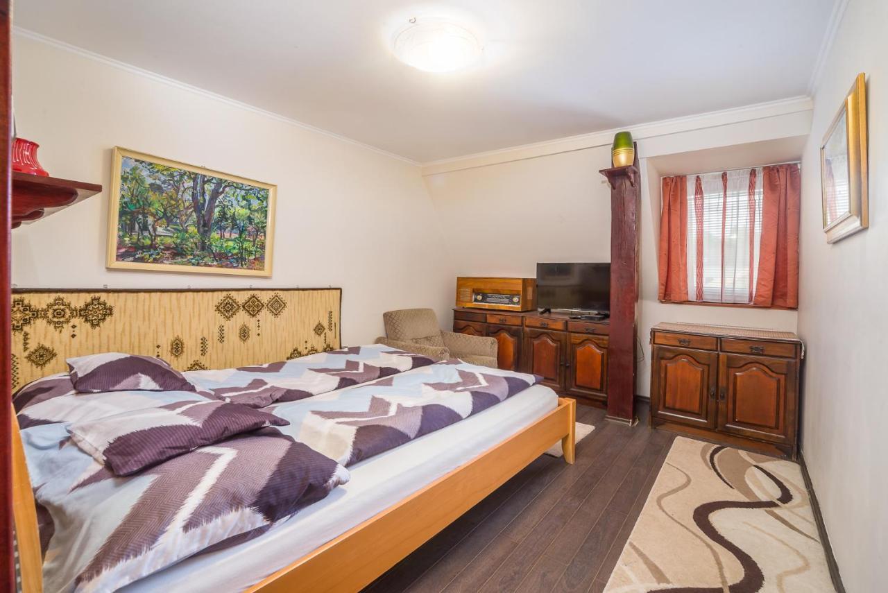 Tamás Apartman Balatonföldvár szívében- egész évben nyitva! Balatonfoldvar Exterior foto