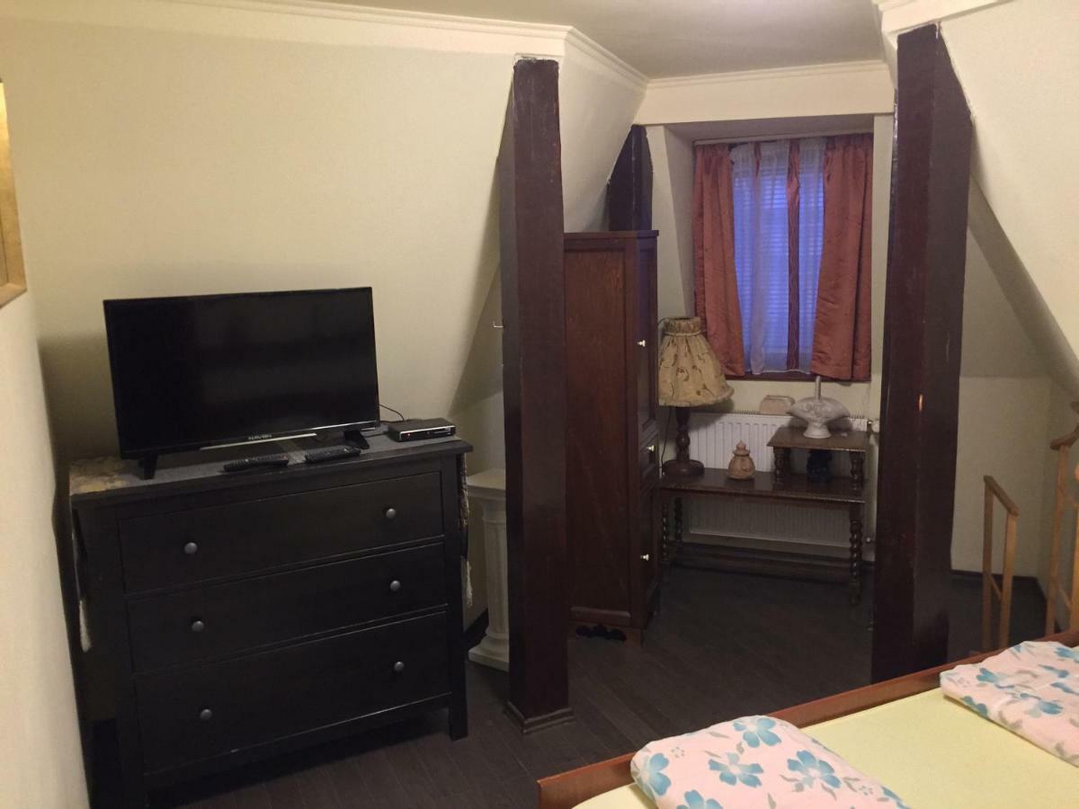 Tamás Apartman Balatonföldvár szívében- egész évben nyitva! Balatonfoldvar Exterior foto